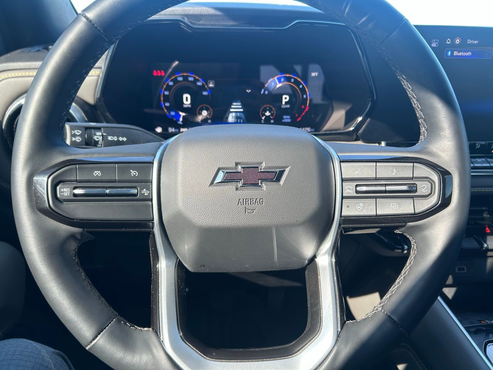 Used 2024 Chevrolet Colorado ZR2 w/ ZR2 Convenience Package III image 17