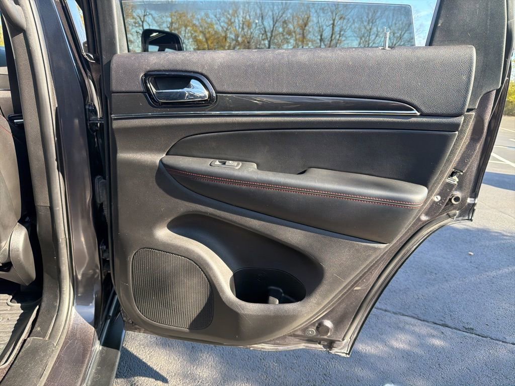 Used 2019 Jeep Grand Cherokee Trailhawk w/ Trailhawk Luxury Group image 25