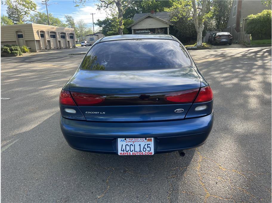 Used 1998 Ford Escort LX image 6