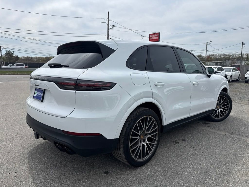 Used 2023 Porsche Cayenne AWD/4WD image 7