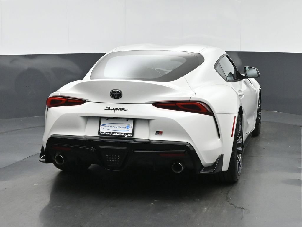 Used 2022 Toyota Supra RWD image 6