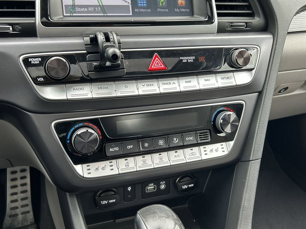Used 2018 Hyundai Sonata Limited w/ Limited Ultimate Package 03 FWD image 21