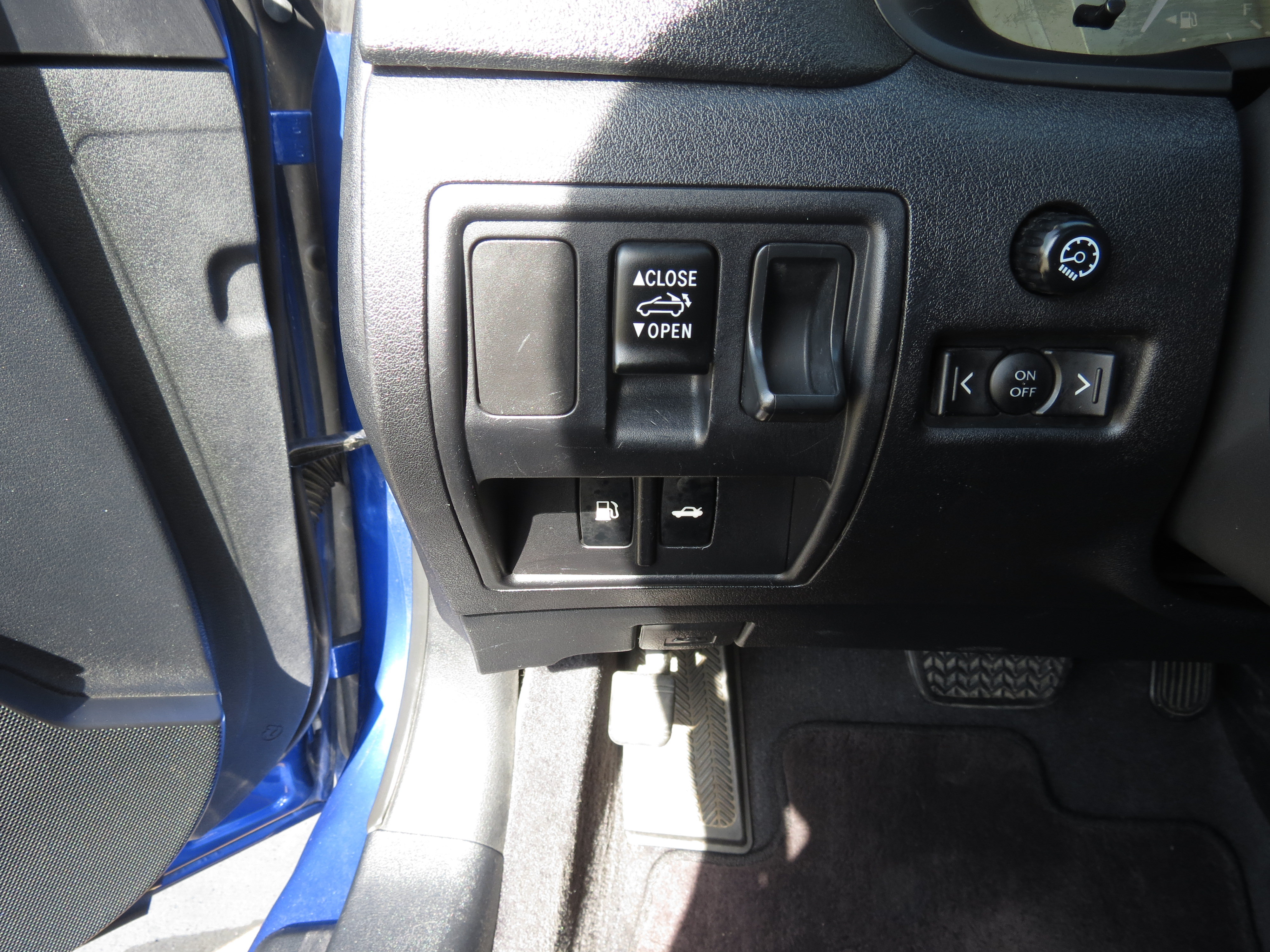 Used 2010 Lexus IS 250C RWD image 39