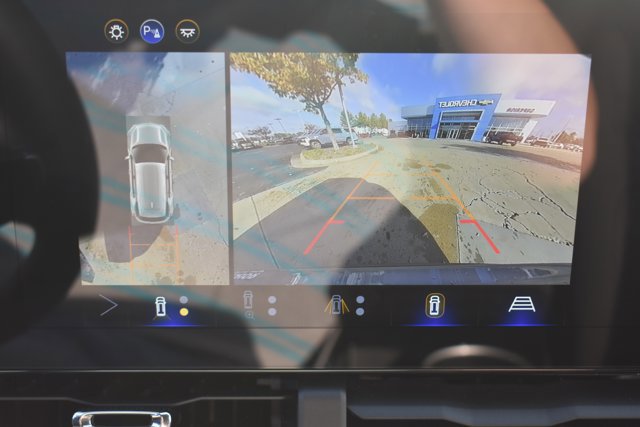 New 2026 Chevrolet Equinox LT w/ Safety and Technology Package image 23