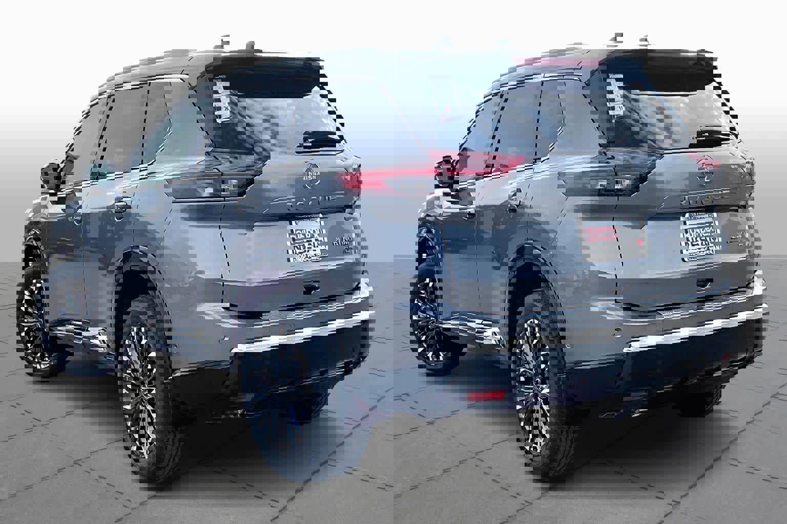 New 2026 Nissan Rogue Platinum image 7