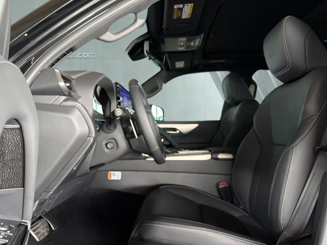Certified 2026 Lexus LX 600 F Sport AWD/4WD image 7