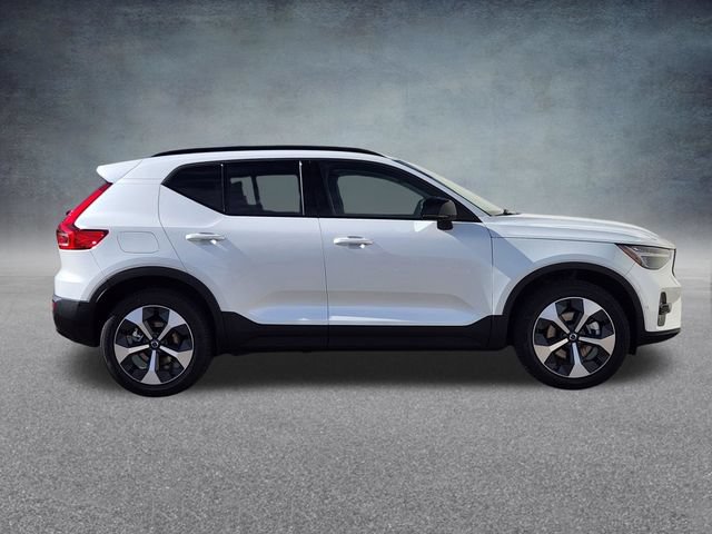 New 2026 Volvo XC40 B5 Plus w/ Protection Package Premier AWD/4WD image 8