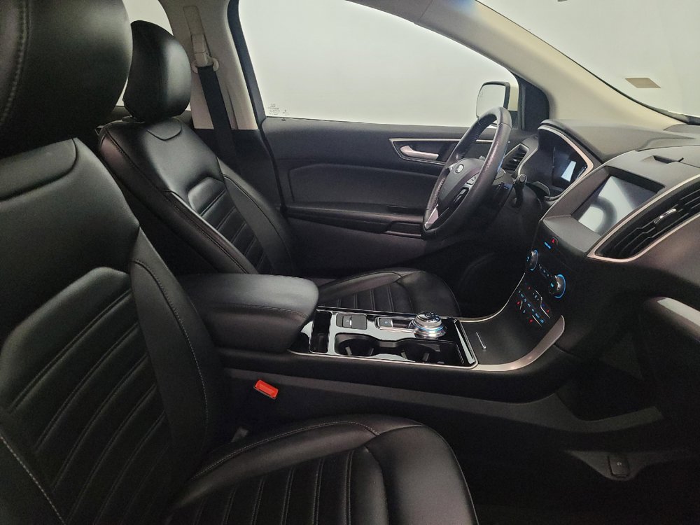 Used 2019 Ford Edge SEL w/ Equipment Group 201A AWD/4WD image 21