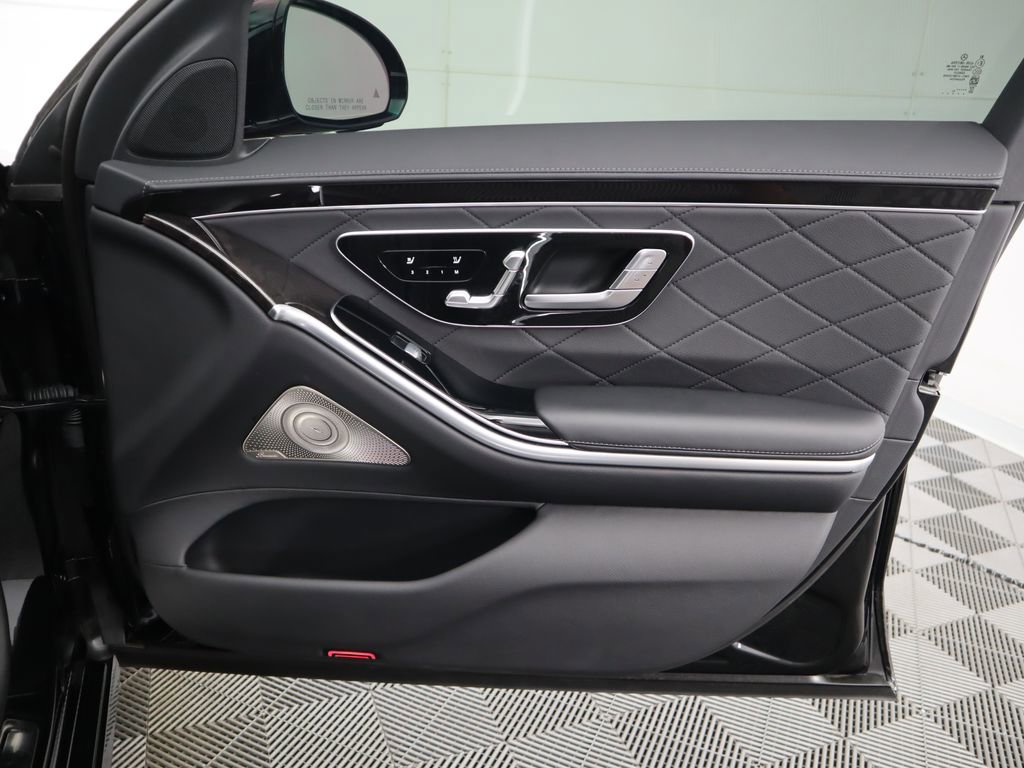Used 2024 Mercedes-Benz S 580 4MATIC Sedan image 26