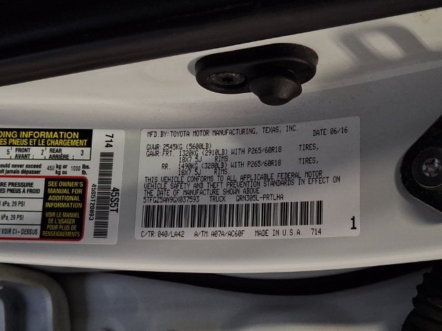 Used 2016 Toyota Tacoma Limited w/ Towing Package AWD/4WD image 28