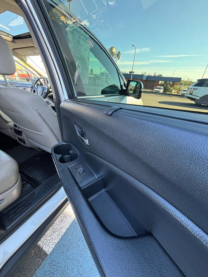 Used 2016 Honda Pilot Touring image 35