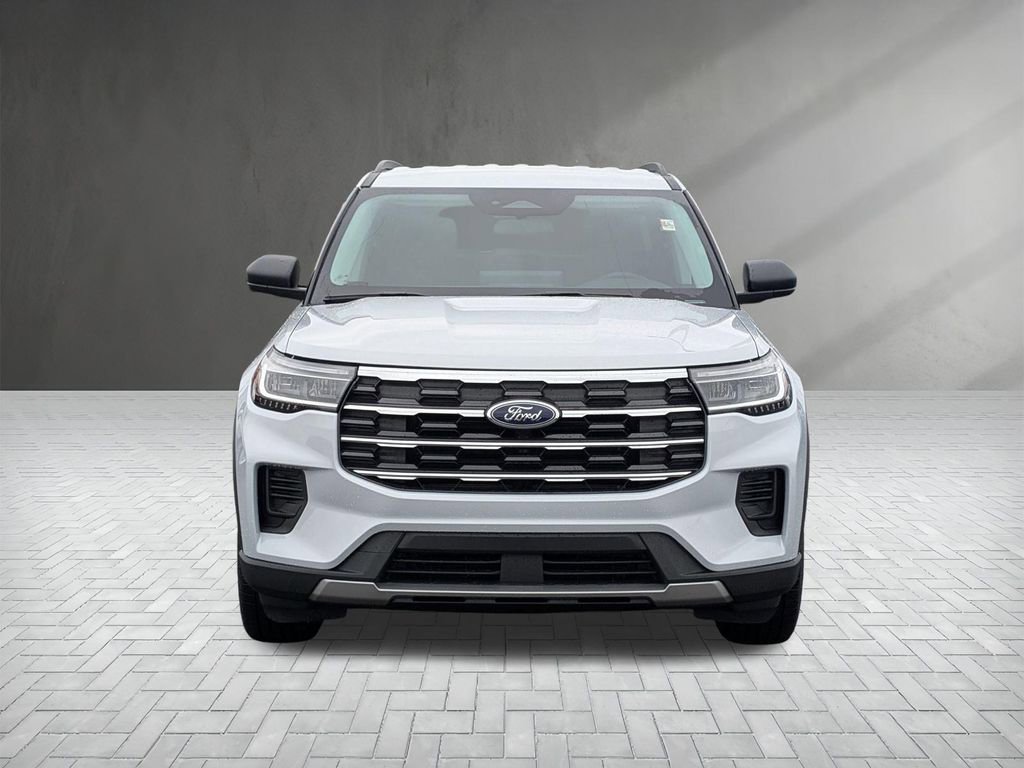 New 2026 Ford Explorer Active image 4