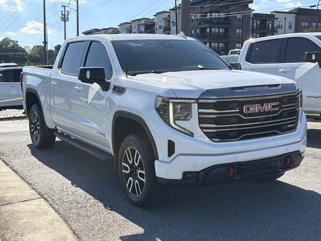 Used 2024 GMC Sierra 1500 AT4 w/ Technology Package AWD/4WD image 3
