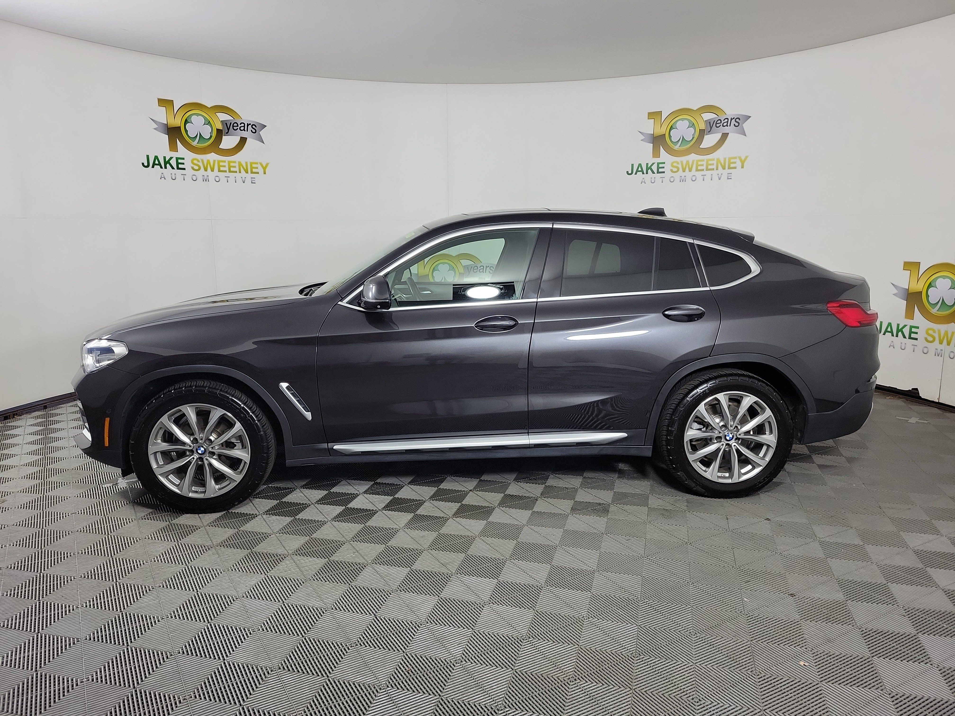 Used 2019 BMW X4 xDrive30i w/ Premium Package AWD/4WD image 4