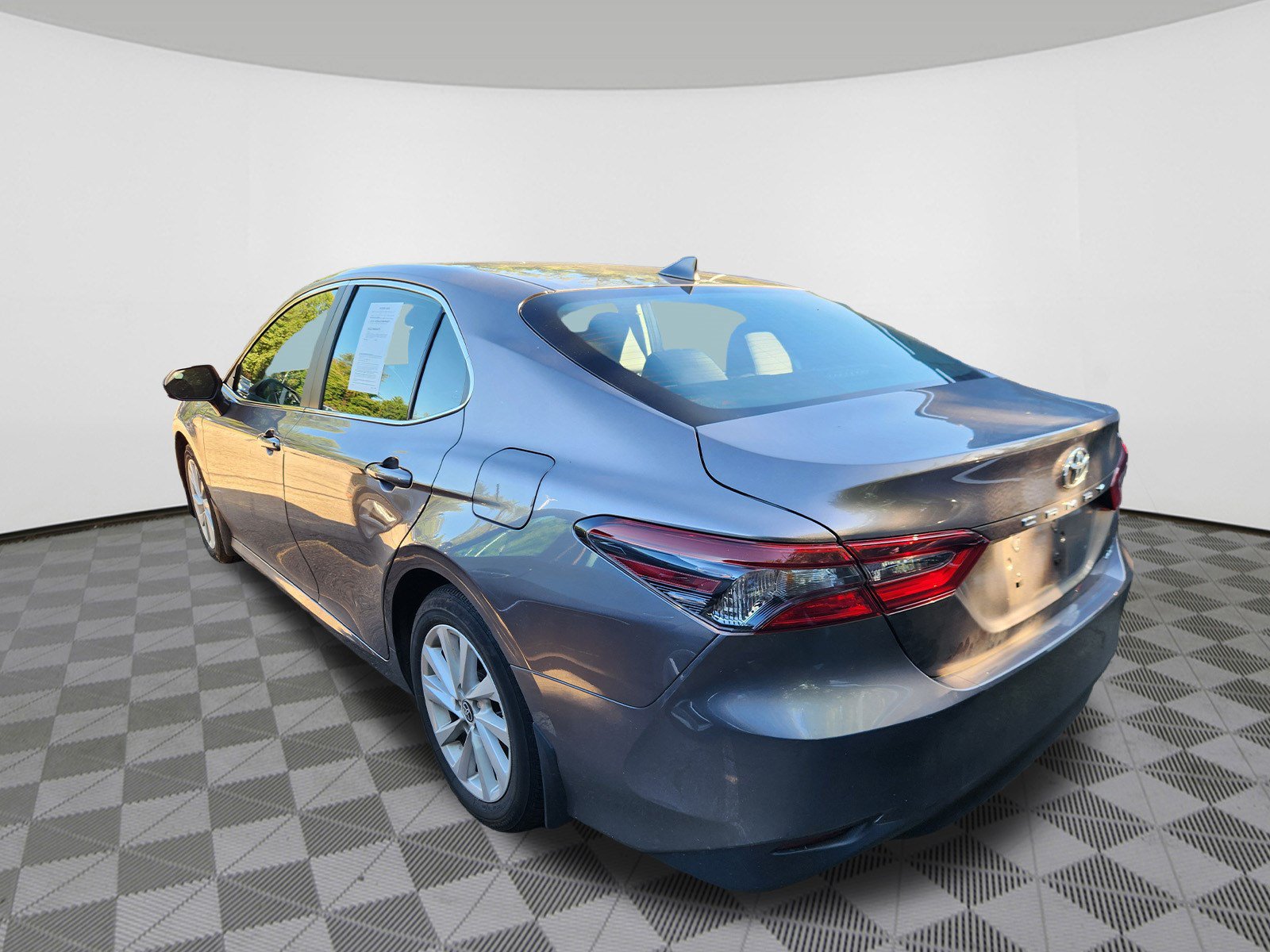 Used 2024 Toyota Camry LE FWD image 3