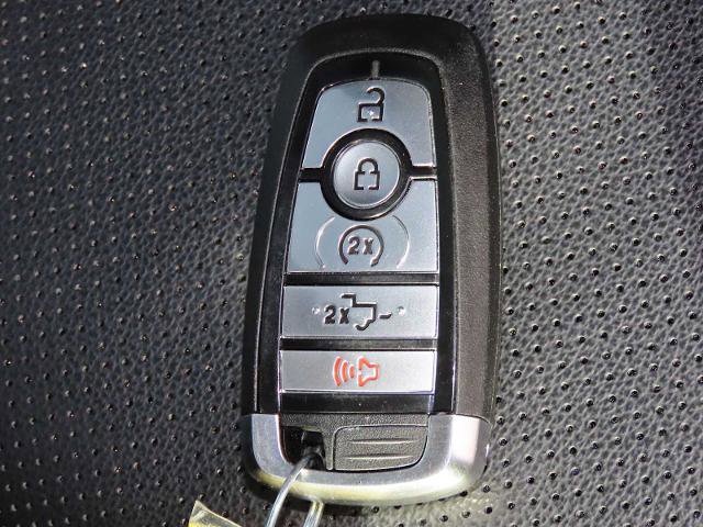 Certified 2023 Ford F250 Lariat w/ Lariat Ultimate Package image 38