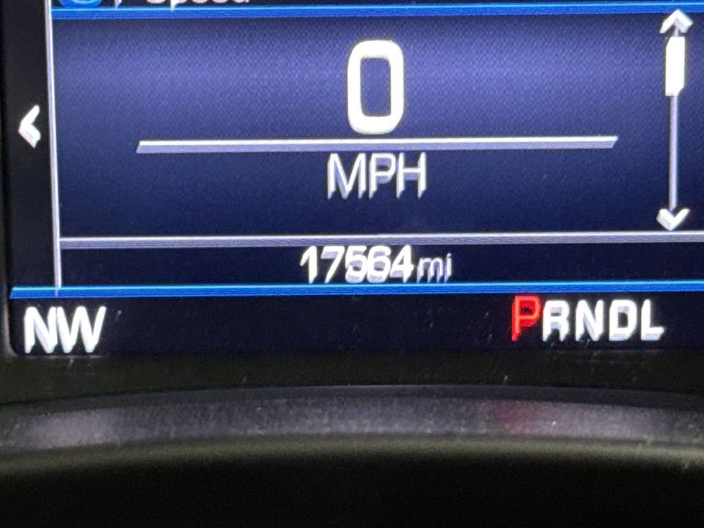 Used 2022 Chevrolet Equinox LS w/ LS Convenience Package image 13