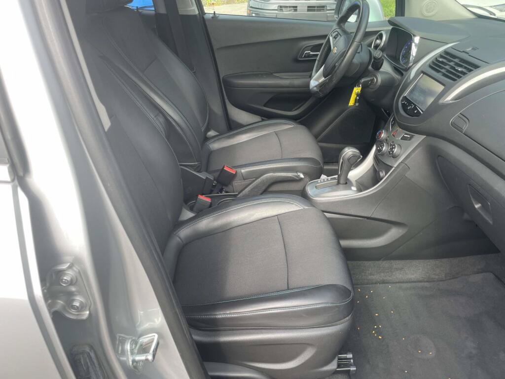 Used 2015 Chevrolet Trax LT w/ LT Plus Package FWD image 20