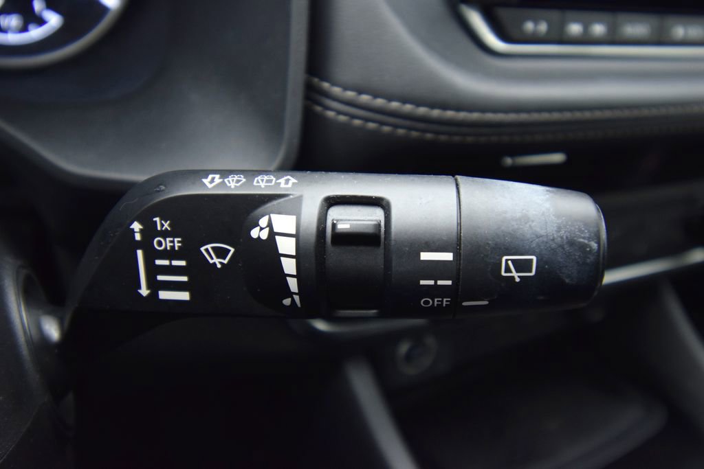 Used 2022 Nissan Rogue S image 36