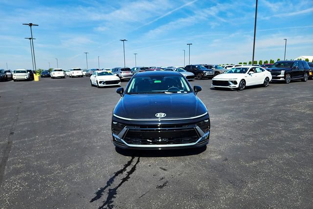 New 2026 Hyundai Sonata Blue FWD image 2