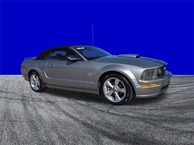 Used 2009 Ford Mustang GT image 2