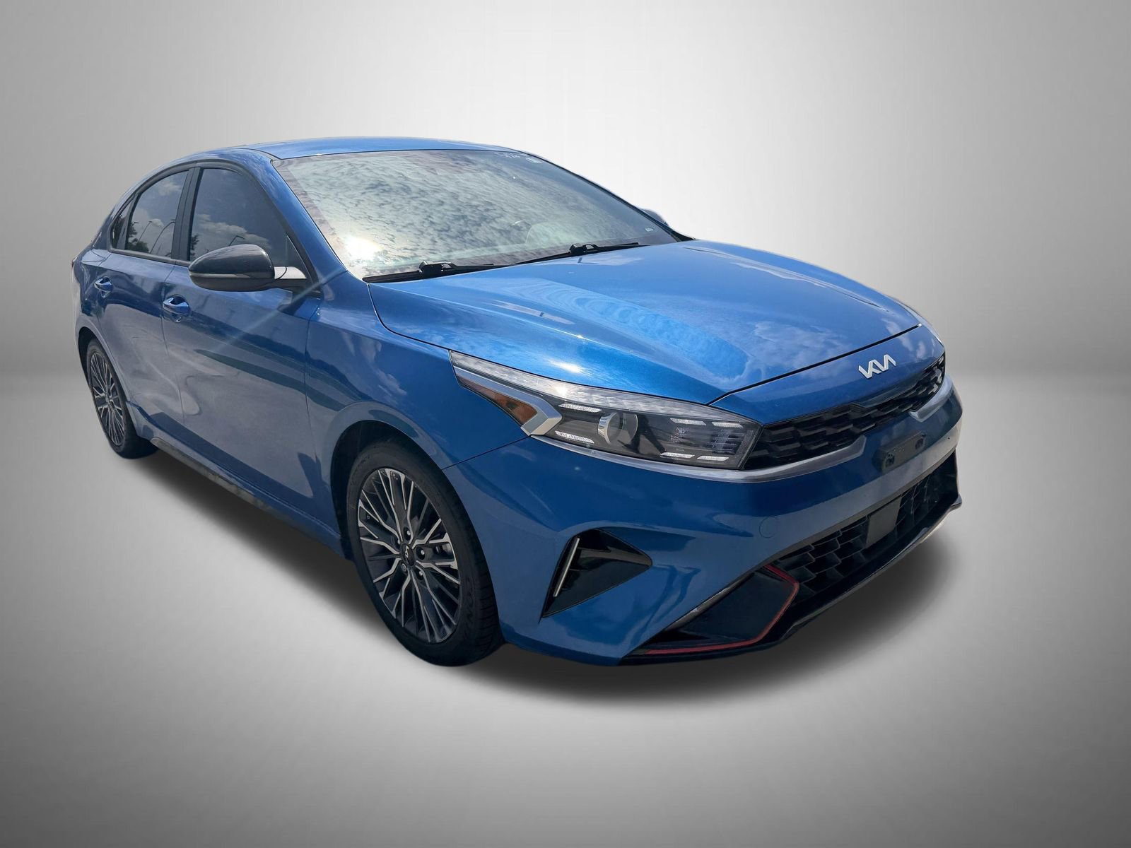 Used 2022 Kia Forte GT-Line w/ GT-Line Technology Package FWD image 2