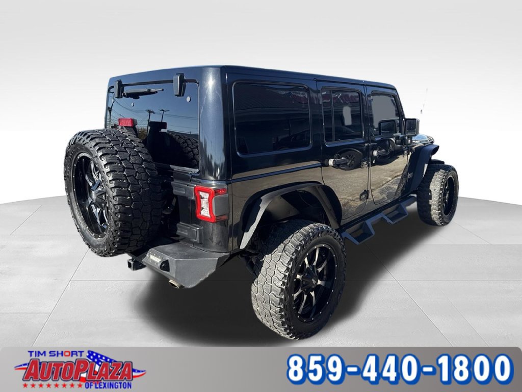 Used 2015 Jeep Wrangler Unlimited Rubicon w/ Connectivity Group AWD/4WD image 5