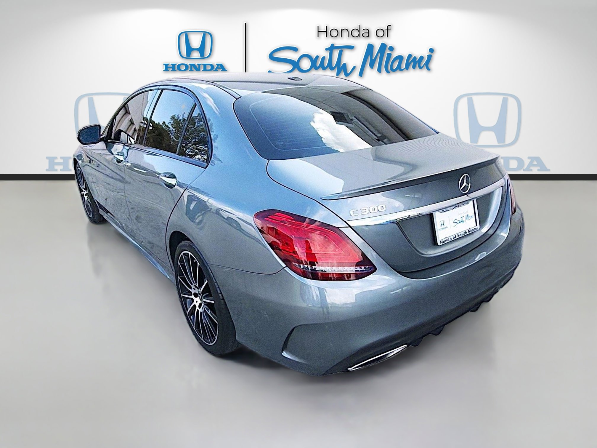 Used 2019 Mercedes-Benz C 300 Sedan image 5