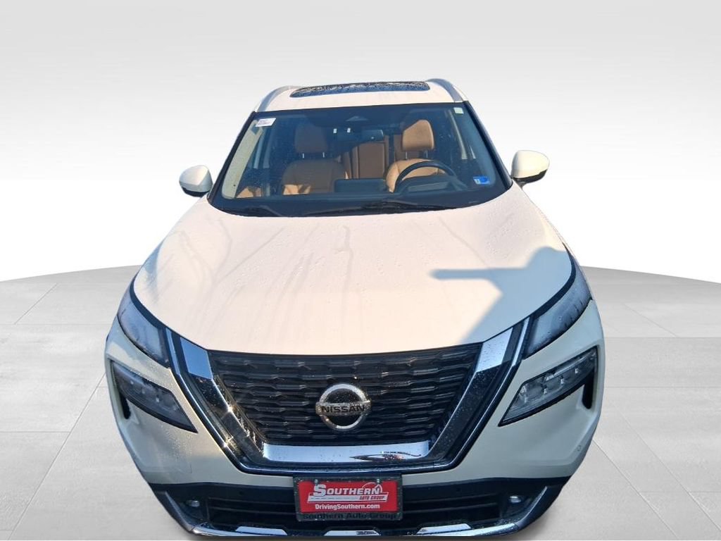 Used 2021 Nissan Rogue Platinum FWD image 16