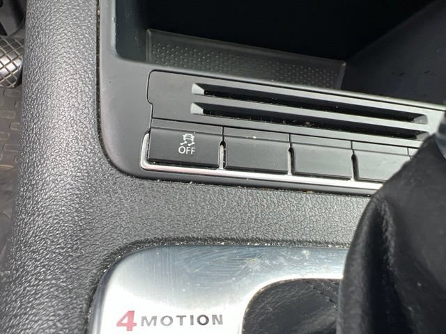 Used 2013 Volkswagen Tiguan S AWD/4WD image 19