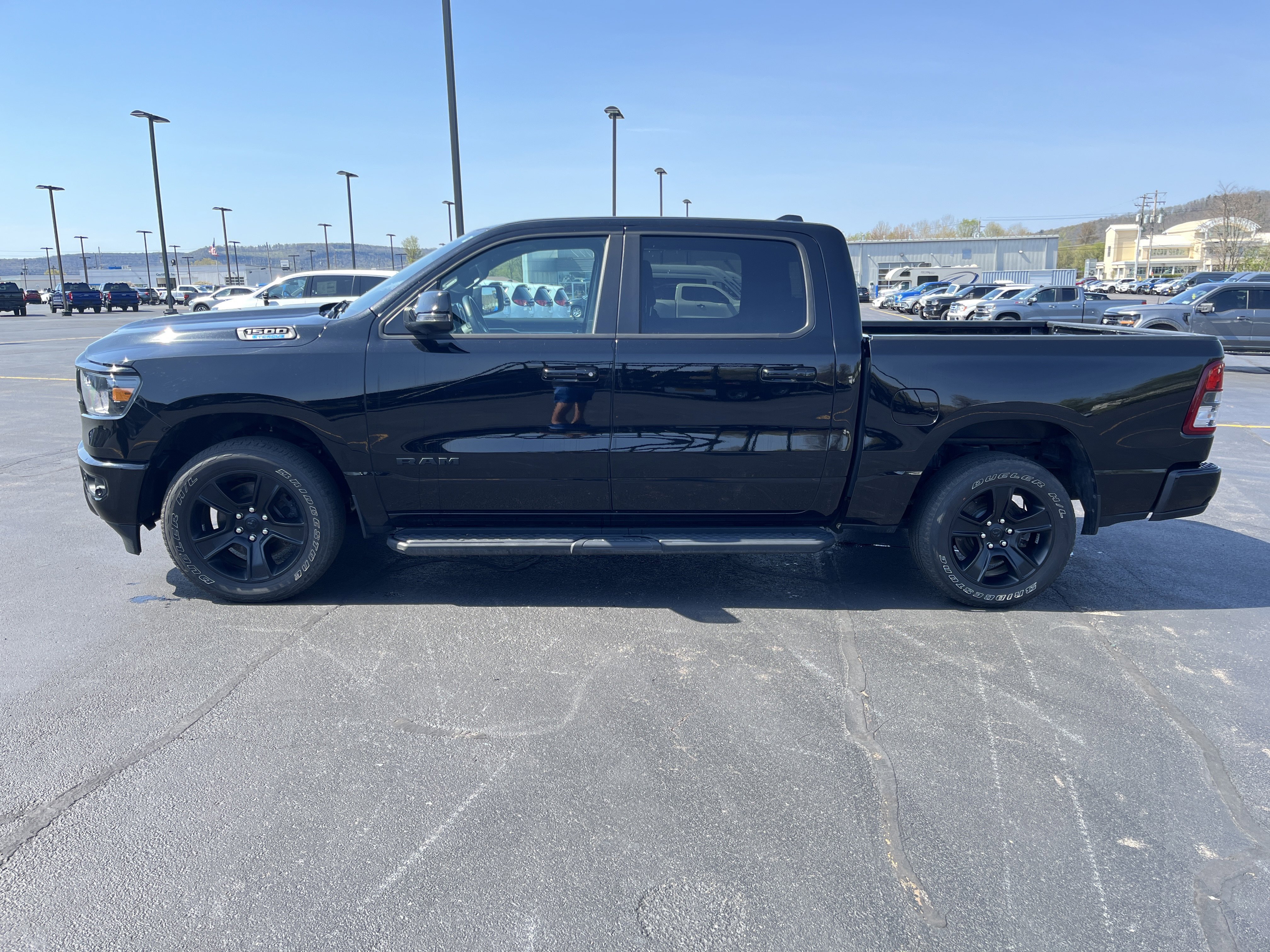 Used 2023 RAM 1500 Big Horn AWD/4WD image 4