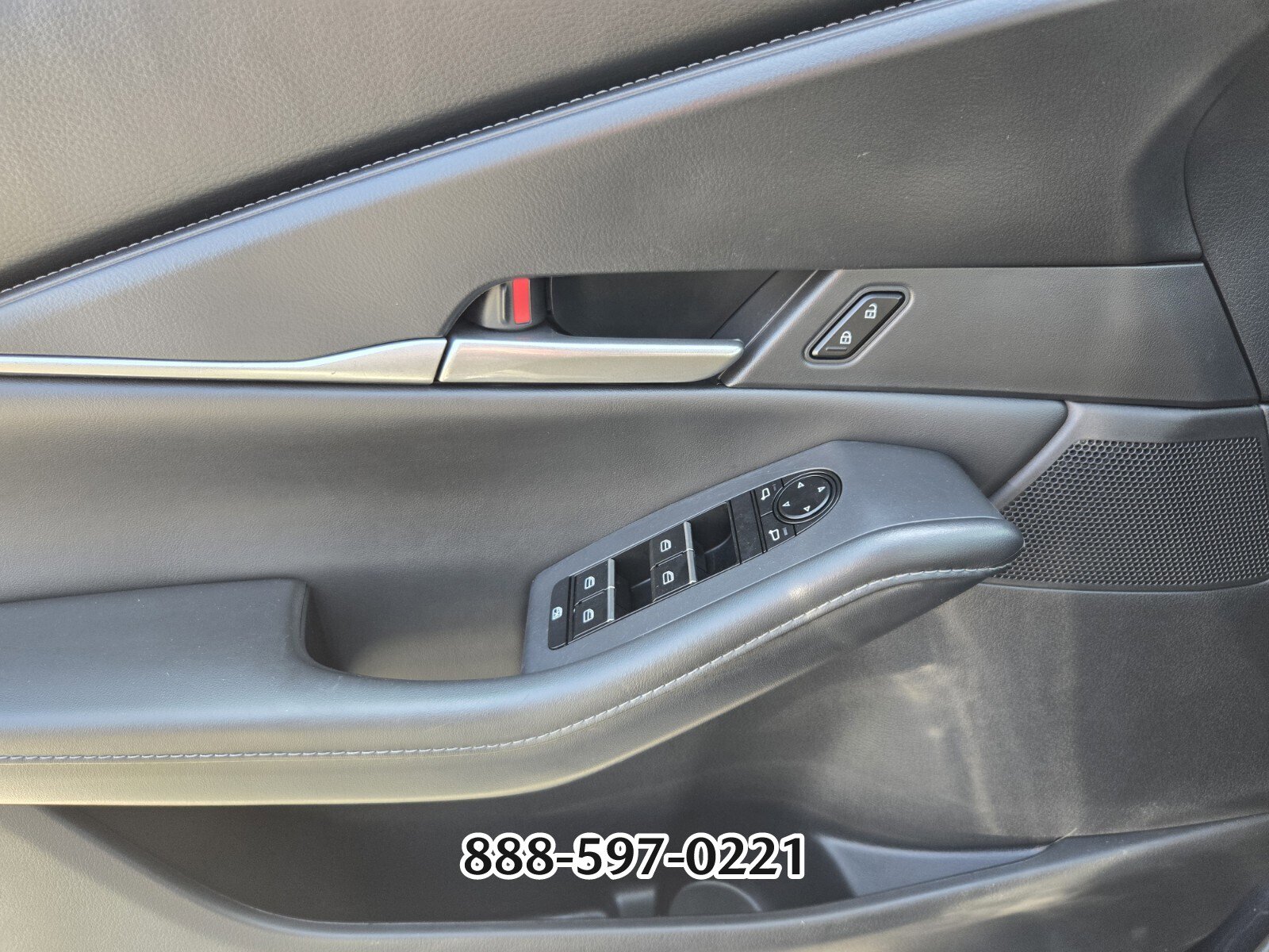 Used 2023 MAZDA CX-30 AWD 2.5 S w/ Select Package image 33