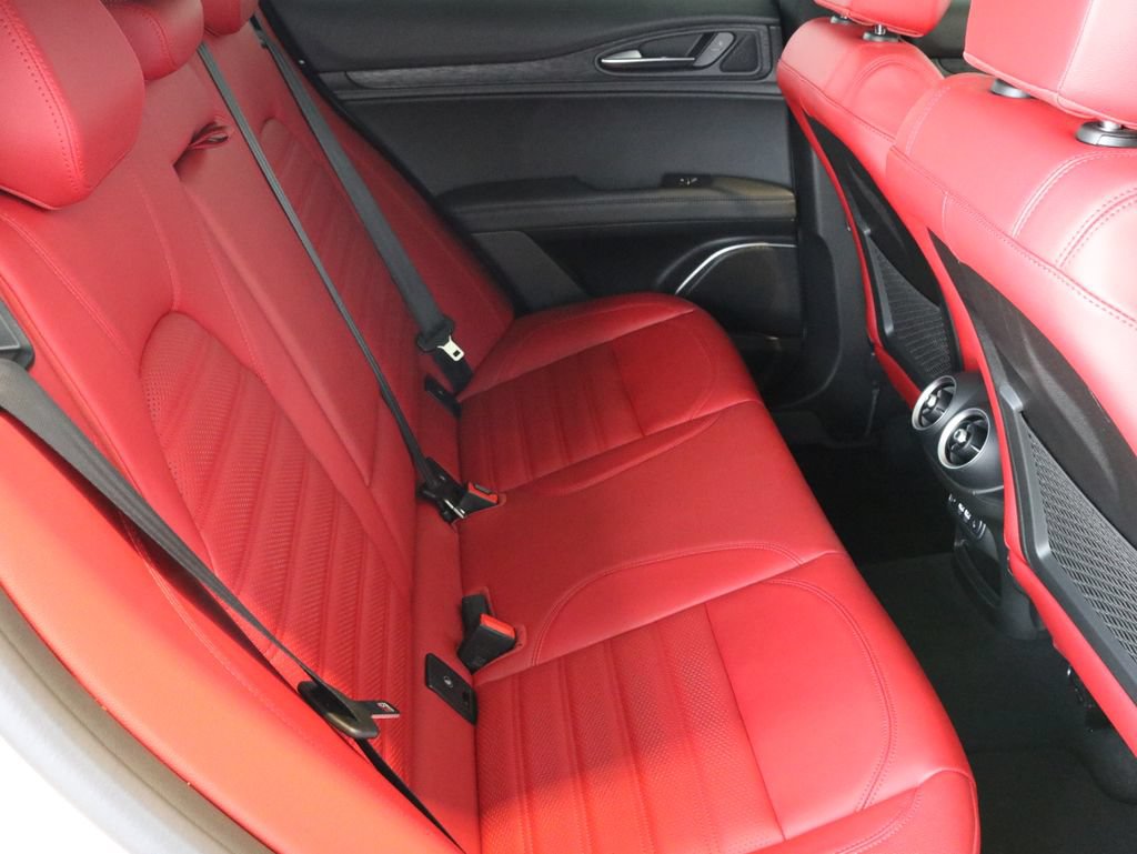 Used 2023 Alfa Romeo Stelvio Sprint AWD/4WD image 42
