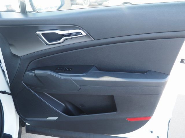 New 2026 Kia Sportage LX image 35