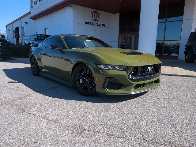 Used 2024 Ford Mustang GT RWD image 7