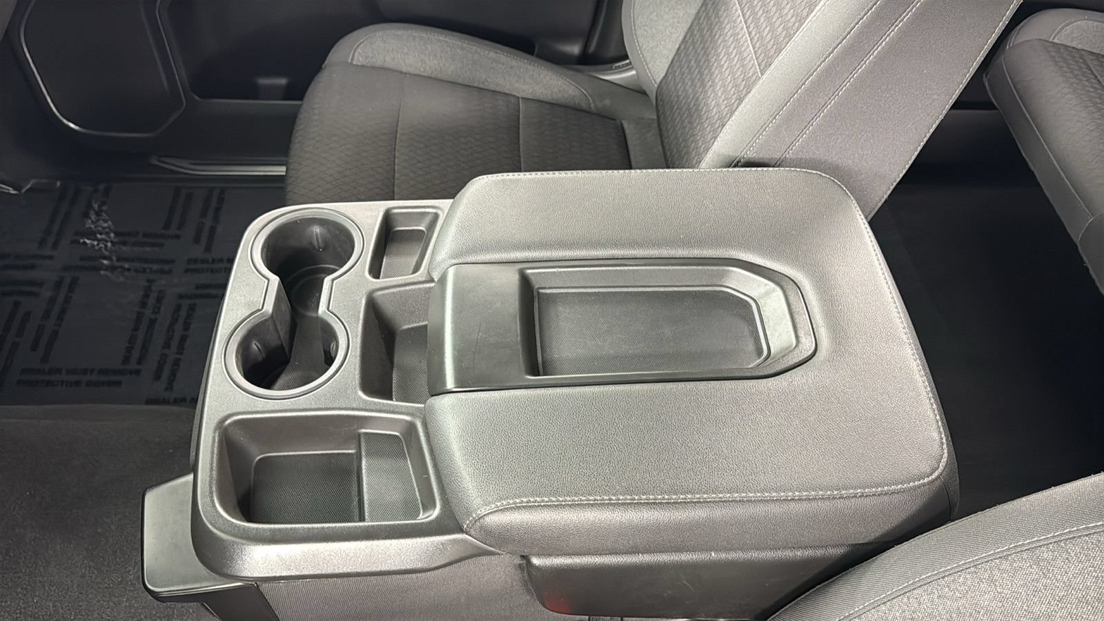 Used 2022 Chevrolet Silverado 1500 LT AWD/4WD image 31