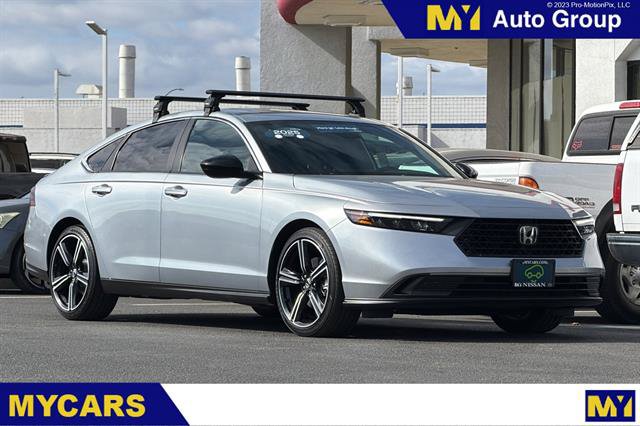 Used 2025 Honda Accord Sport image 1