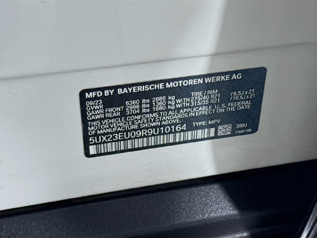 Used 2024 BMW X5 xDrive40i w/ Parking Assistance Package AWD/4WD image 39