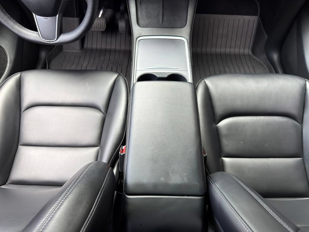 Used 2023 Tesla Model Y Long Range AWD/4WD image 13