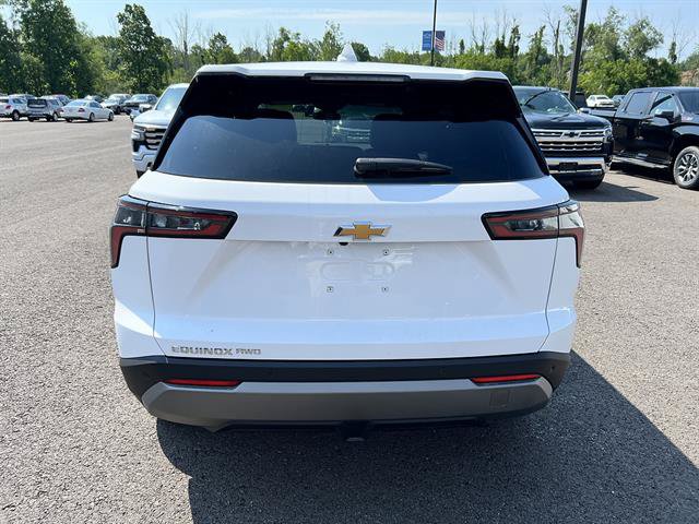 New 2027 Chevrolet Equinox LT w/ Convenience Package II AWD/4WD image 4