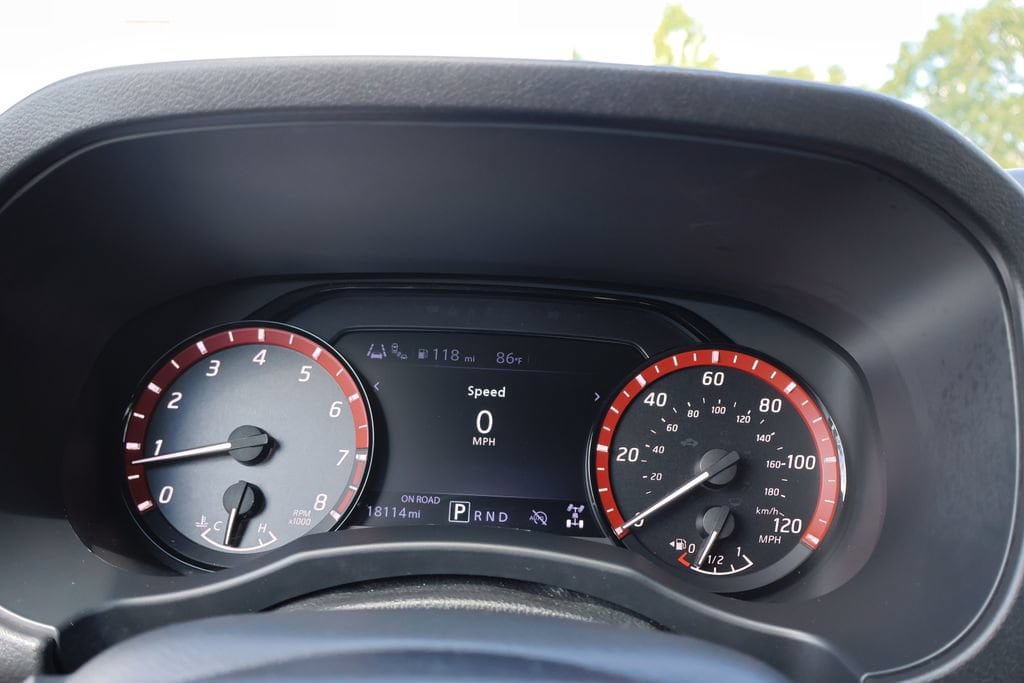 Used 2026 Nissan Frontier PRO-4X AWD/4WD image 23