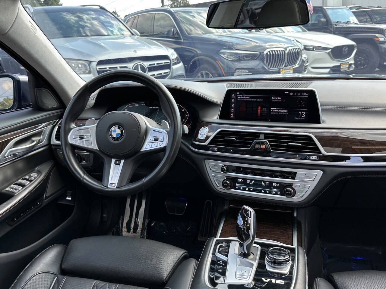 Used 2020 BMW M760i xDrive image 30