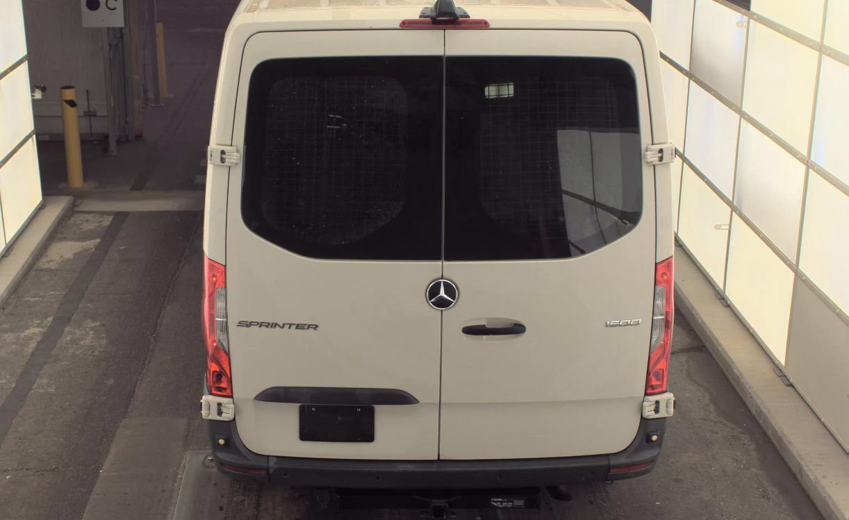 Used 2021 Mercedes-Benz Sprinter 1500 w/ Premium Package image 3