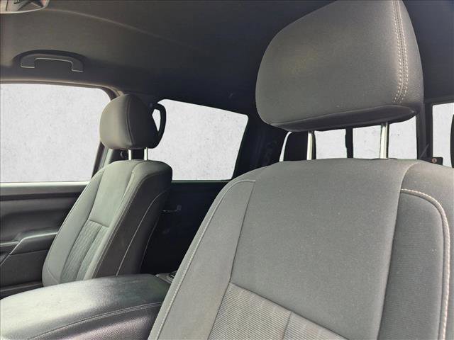Used 2019 Nissan Titan SV w/ SV Convenience Package AWD/4WD image 15
