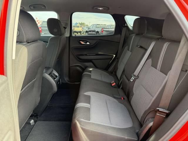 Used 2025 Chevrolet Blazer LT AWD/4WD image 12