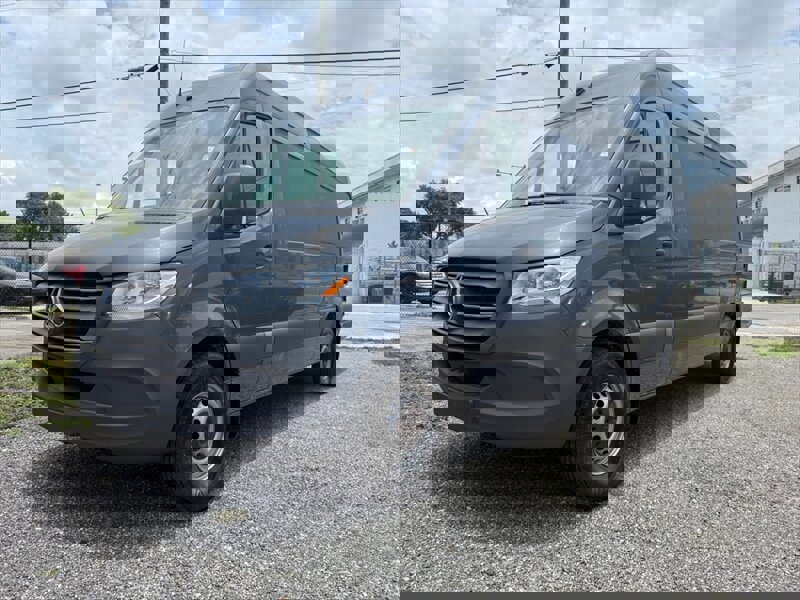 Used 2019 Mercedes-Benz Sprinter 170 image 3