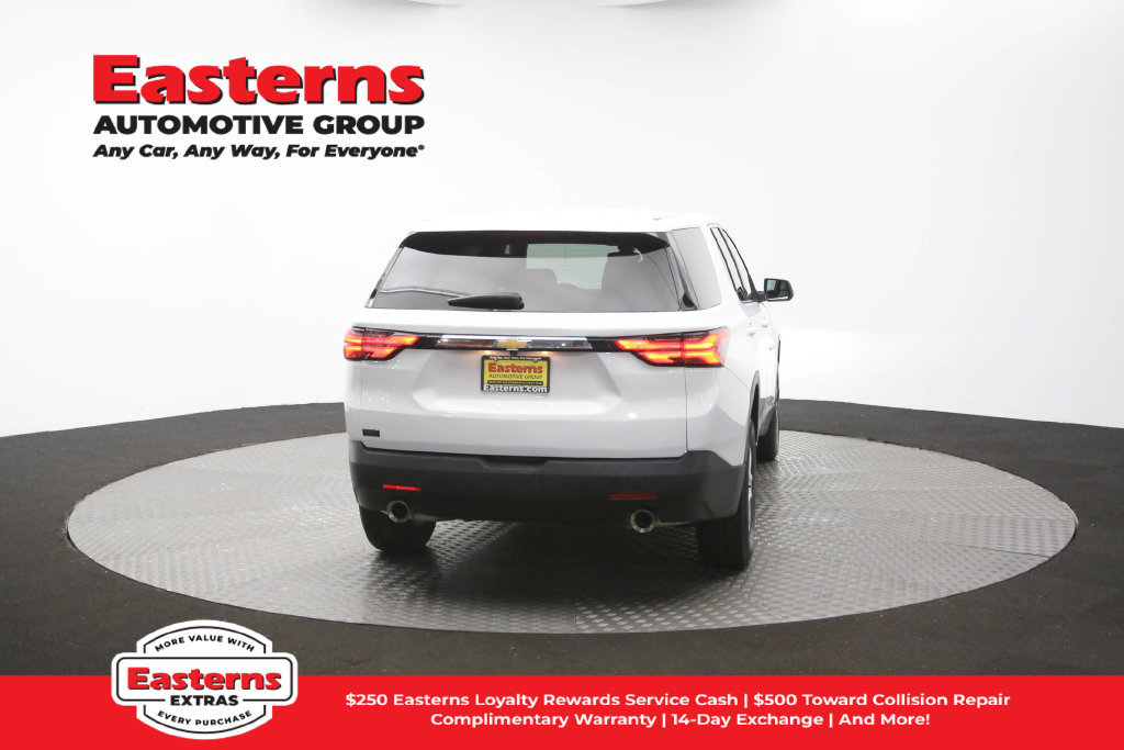 Used 2023 Chevrolet Traverse LS FWD image 37