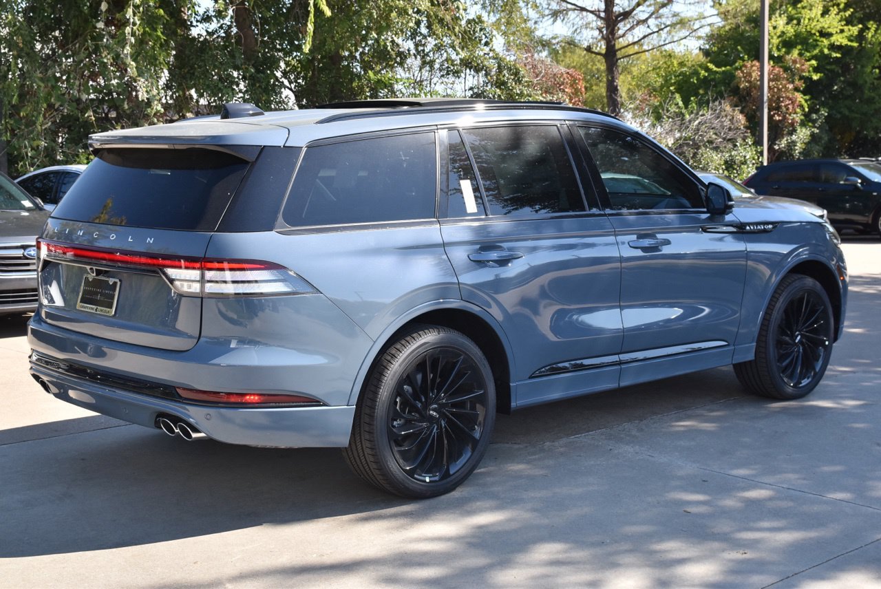 New 2027 Lincoln Aviator Reserve AWD/4WD image 6