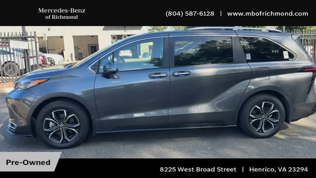 Used 2025 Toyota Sienna Platinum image 7