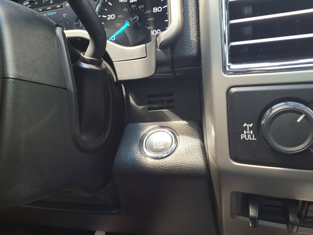 Used 2017 Ford F350 Lariat AWD/4WD image 26